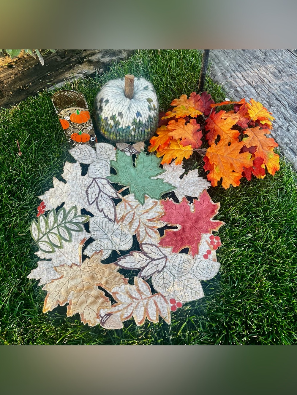 Fall Table Accents Leaves and Pumpkin Décor